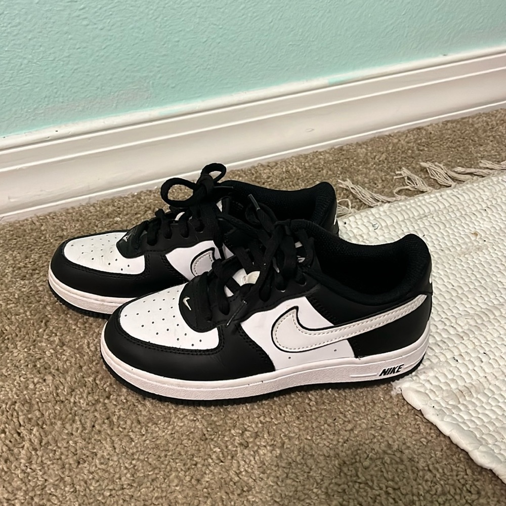 Nike panda dunks